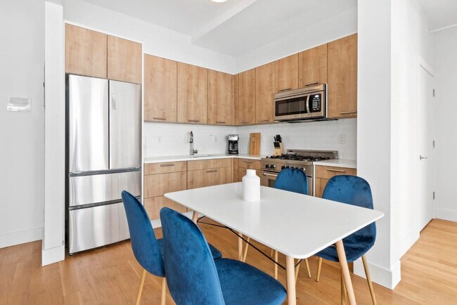 Foto del edificio - 517 W 45th St