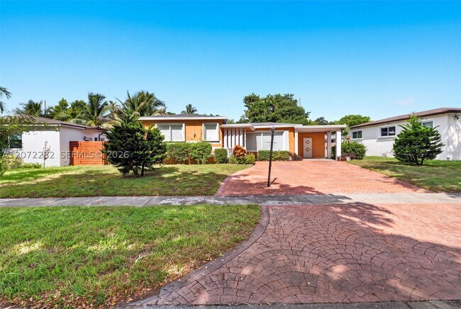 Building Photo - 12140 NE Miami Pl