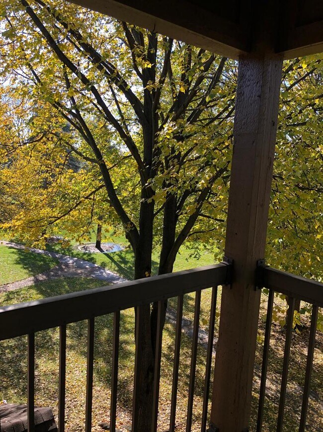 Foto del edificio - 801 S Dwyer Ave