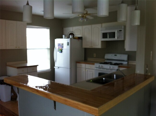 Foto del edificio - 4033 N Cambray Dr