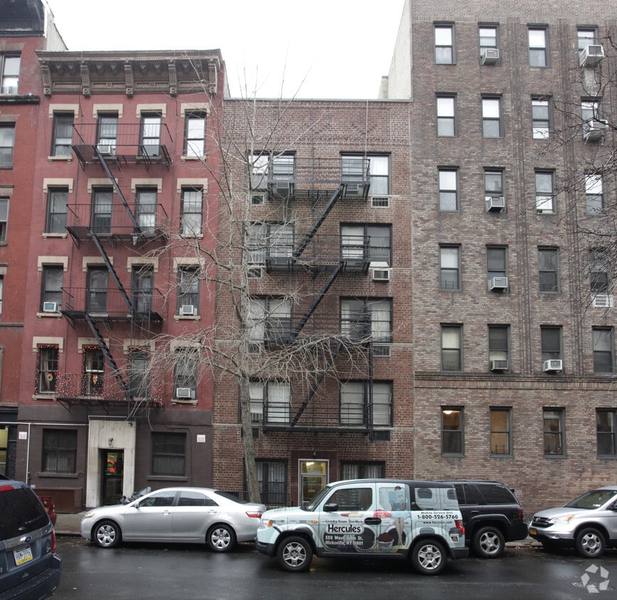 Building Photo - 442 E 78th St