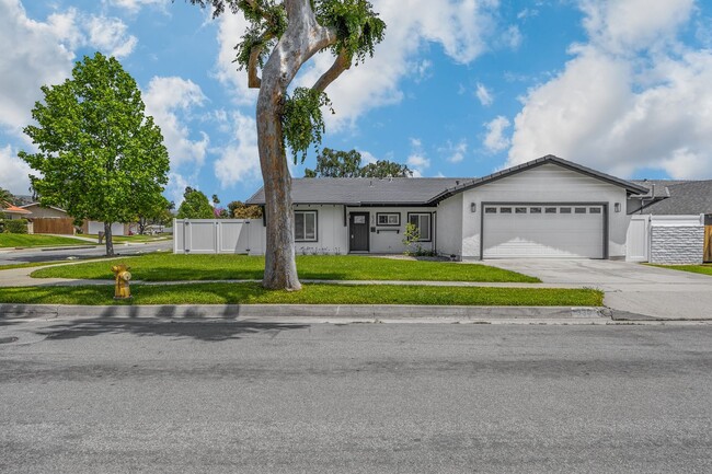 Building Photo - Charming La Habra Corner Lot Home.  4 Bedr...