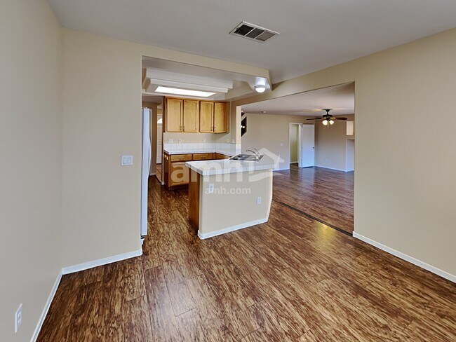 Foto del edificio - 10141 Flagstaff Butte Ave