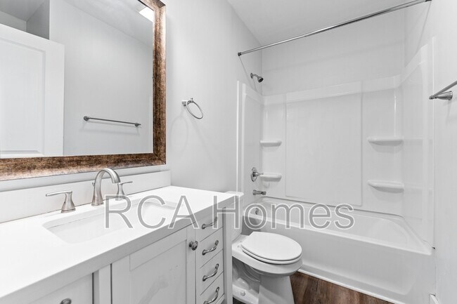 Foto del edificio - 1112 Pleasant St