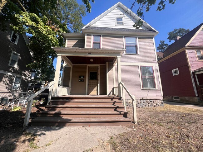 Foto del edificio - 857 Fairmount St SE