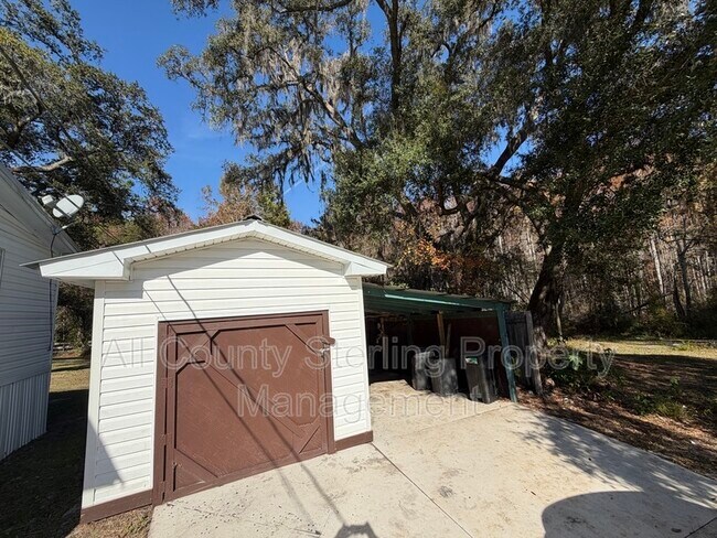 Foto del edificio - 171 SW Merrimack Pl