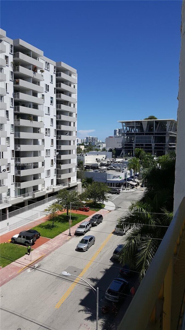Foto del edificio - 1340 Lincoln Rd