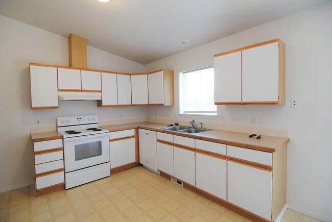 Foto del edificio - 1386 Brown St