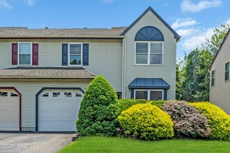 Building Photo - 19 Longbrook Ln Building Photo - 19 Longbrook Ln