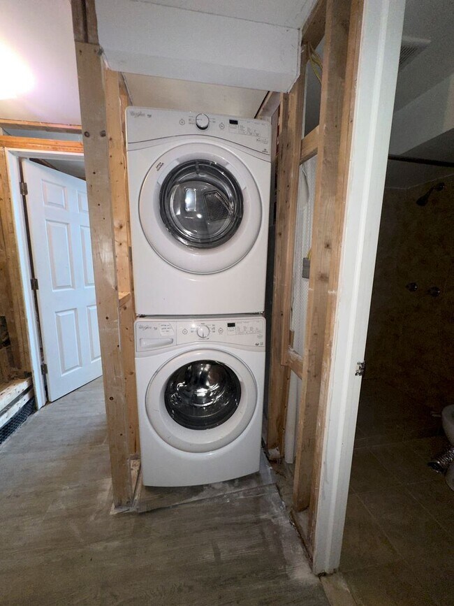 Photo - 1735 Willington St Apartment