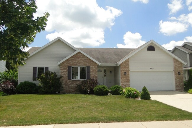 Building Photo - 8305 Dolomite Ln