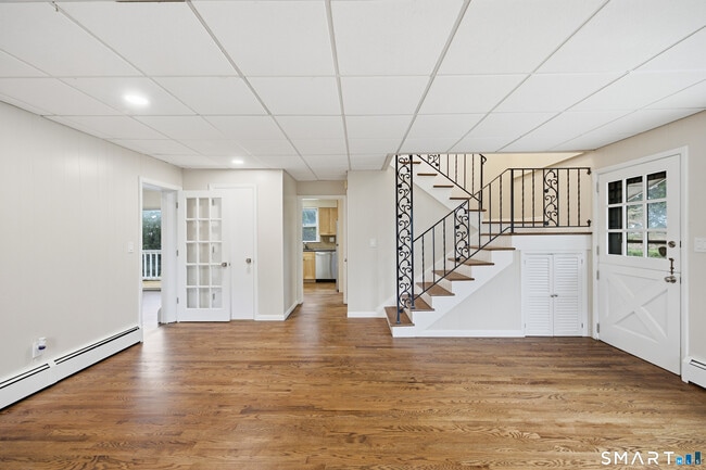 Building Photo - 217 Ocean Dr W