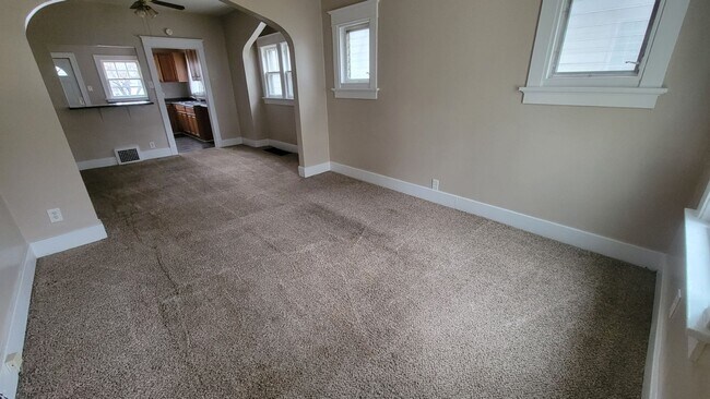 Building Photo - Solid Two-Bedroom House Full of Feature