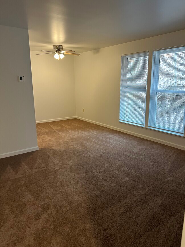 Foto del edificio - Shannon Hollow Road Apartments