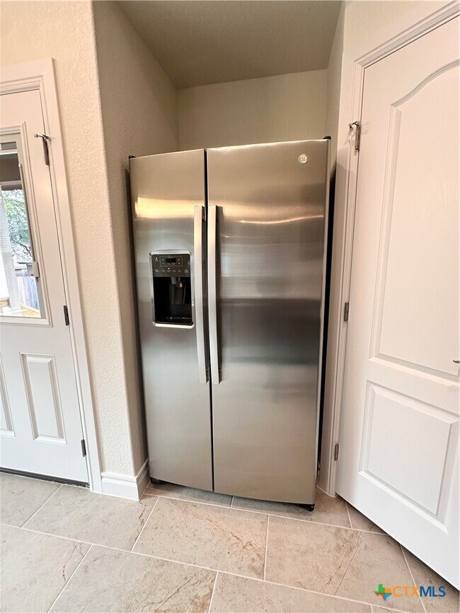 Foto del edificio - 2017 Ridge View Dr