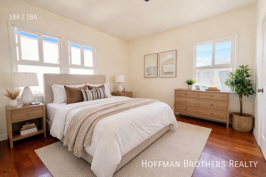 Building Photo - 518 1/2 N Heliotrope Dr-518 1/2