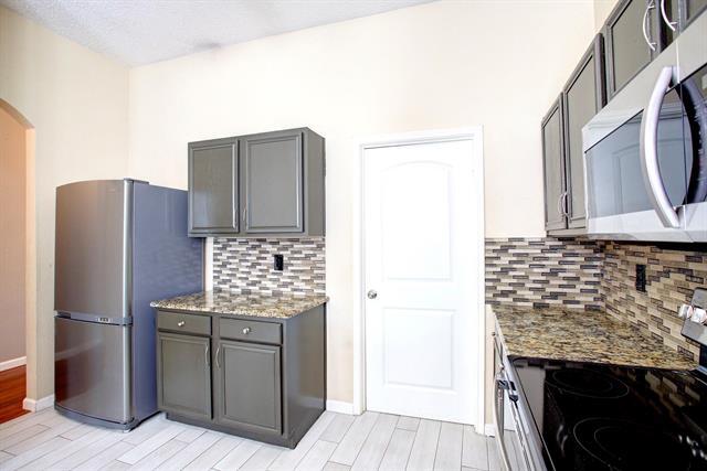 Building Photo - 10313 Black Forest Ct