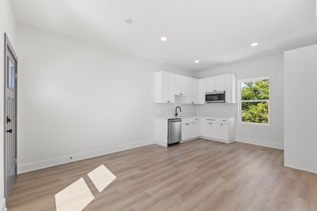 Foto del edificio - 2523 13th Ave N