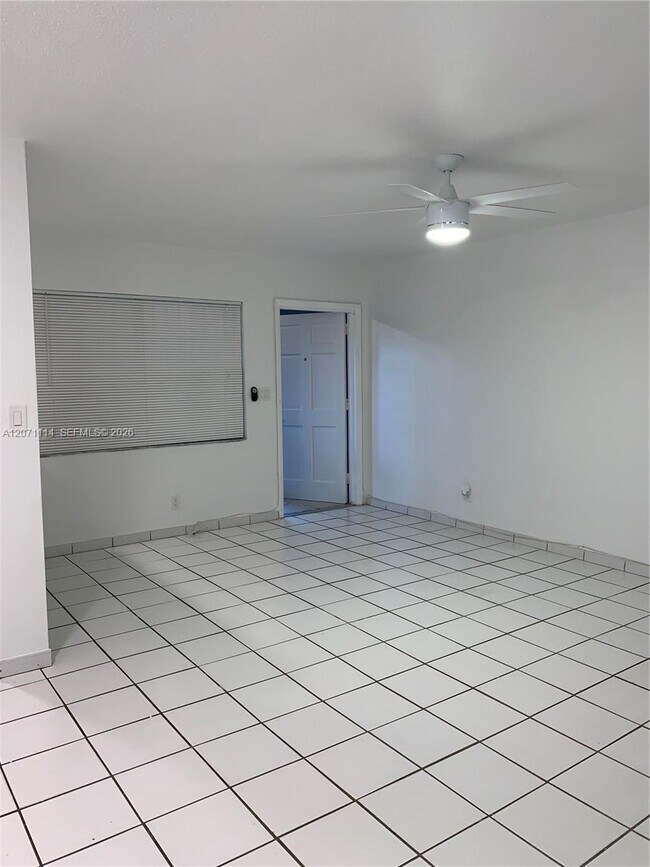 Foto del edificio - 2612 Johnson St