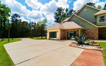 Building Photo - 10626 Crystal Cove Dr