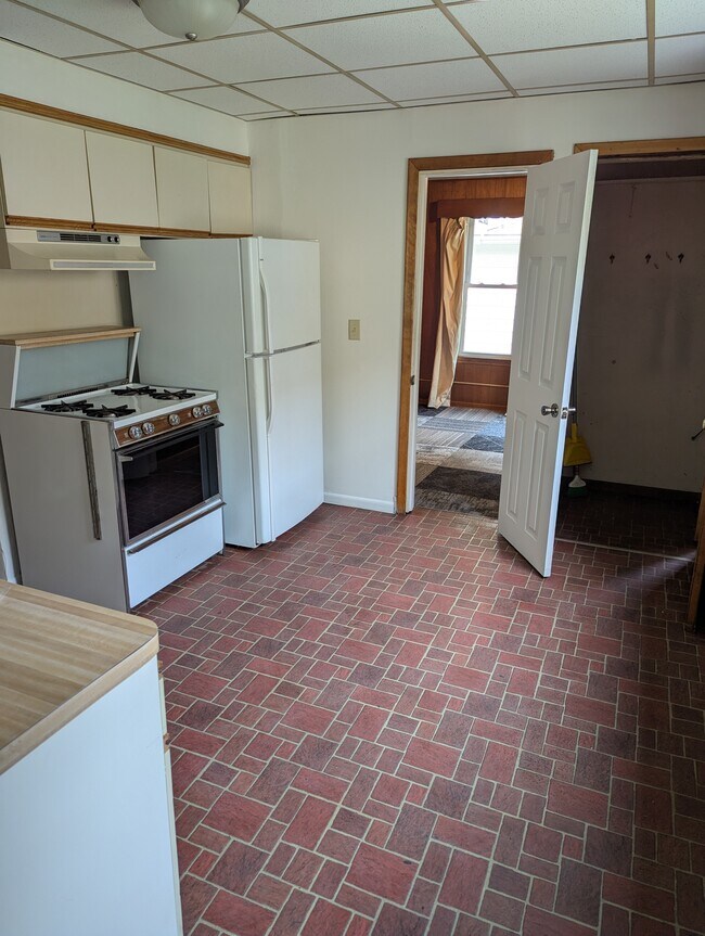 Foto del edificio - 905 Lowry Ave NE