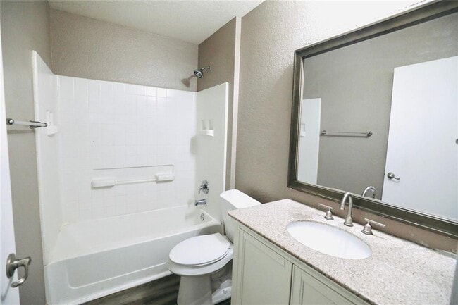 Foto del edificio - 5621 Abby Ann Ln