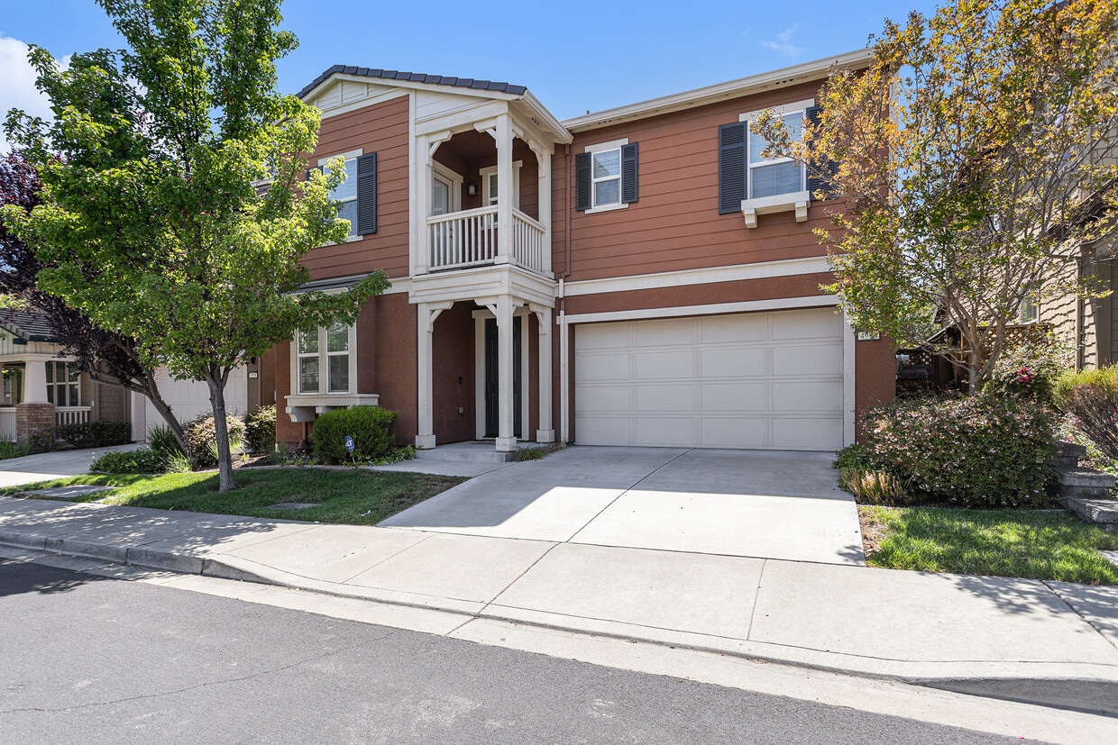Foto principal - 4970 Trescott Ct