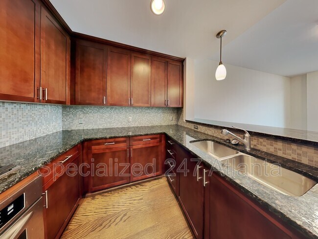 Building Photo - 270 17th St NW