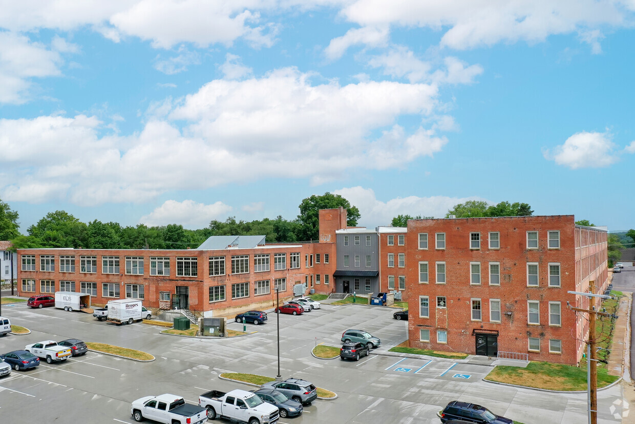 Foto del edificio - Shoe Factory Lofts