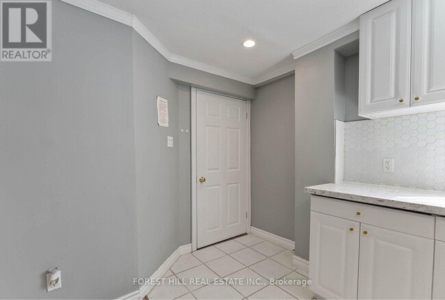 Building Photo - 5003 Rosebush Rd