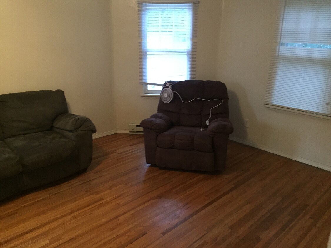 Living room - 201 5th Ave NE