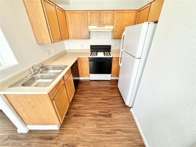 Foto del edificio - 3383 Sparrow Heights Ave