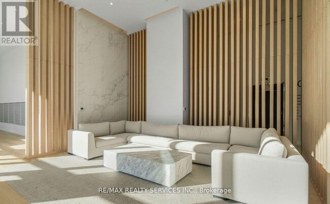 Building Photo - 3009 Novar Rd