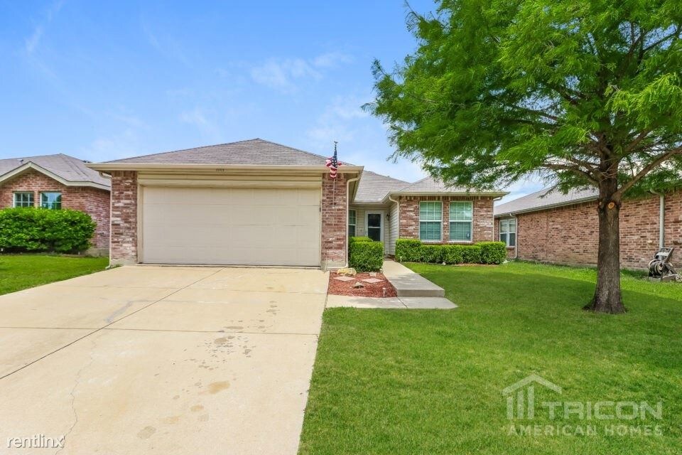1801 Diamond Lake Trail, Justin, TX 76247 House Rental in Justin, TX