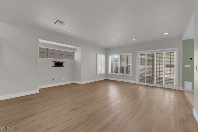 Building Photo - 638 Ribbon Grass Ave