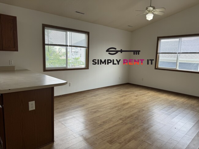 Foto del edificio - 3 Bedroom 2 Bathroom with Internet!