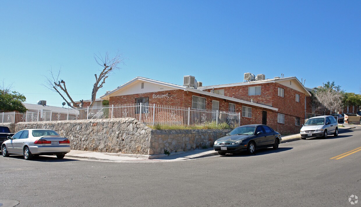 Primary Photo - 5001 N Copia St