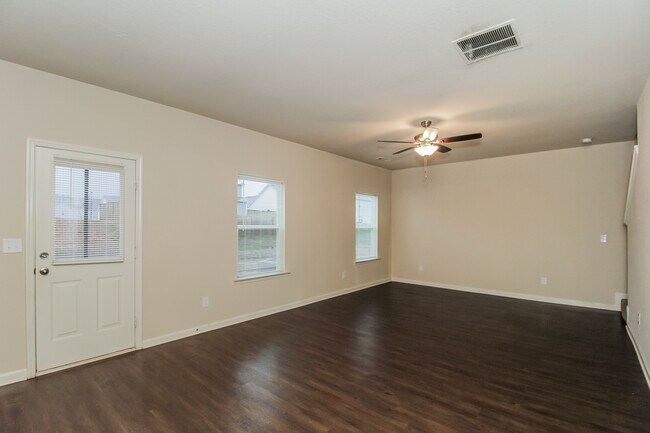 Building Photo - 134 Innis Brk Cir