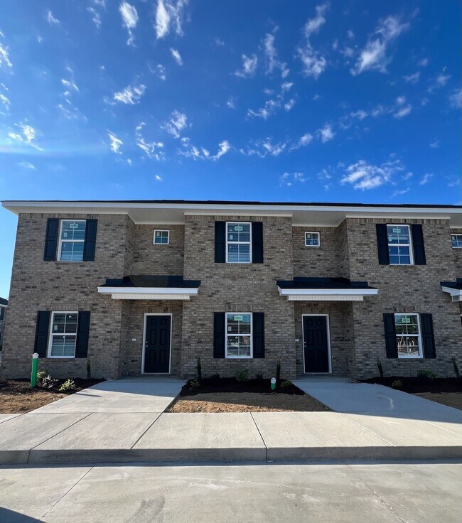 Foto del edificio - New Apartments - $1350 2 Bedroom 2.5 Bathroom beautiful apartment , Downtown Darlington walking d...