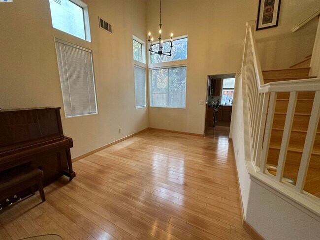 Foto del edificio - 1448 Dumaine St