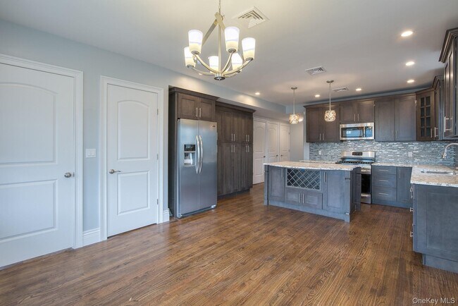 Foto del edificio - 535 E Walnut St