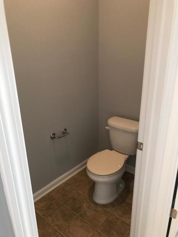 Foto del edificio - 820 Hayes Point Cir