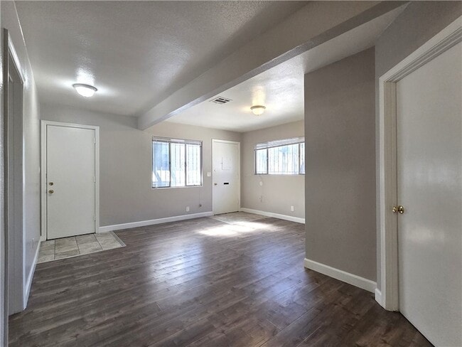 Building Photo - 5448 Pomona Blvd