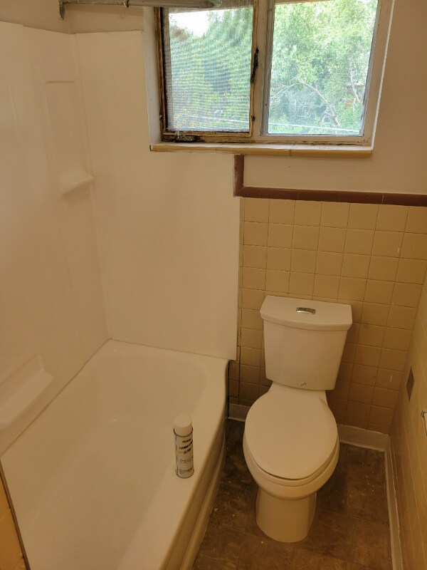 Foto del edificio - 1245 E Ridge Ave