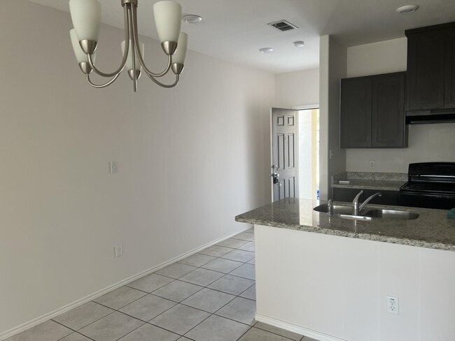 Building Photo - 201 Welland Dr