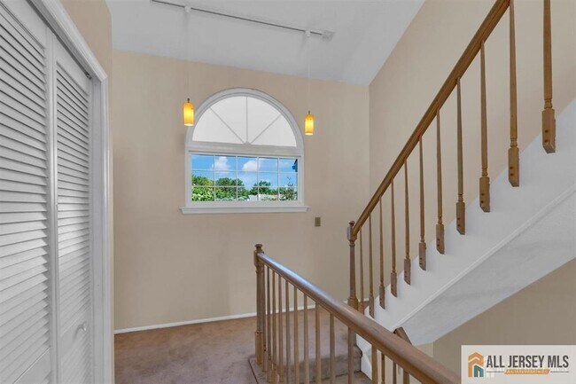 Building Photo - 48 Tanglewood Ct