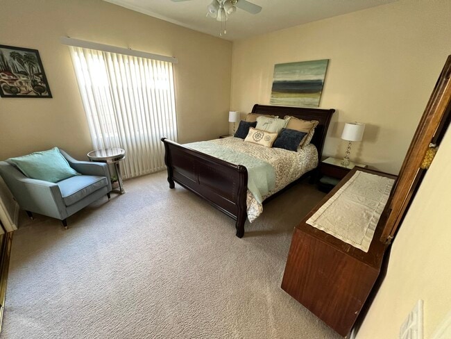 Building Photo - 45585 Torrey Pines Ct