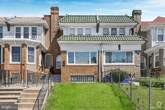 Building Photo - 2423 76th Ave