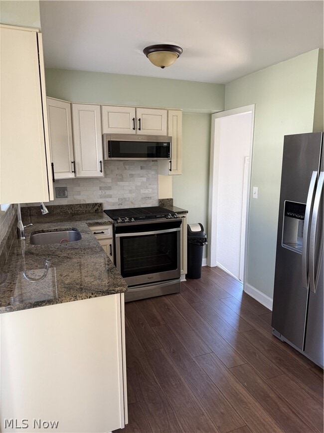 Building Photo - 30401 Mildred Ave