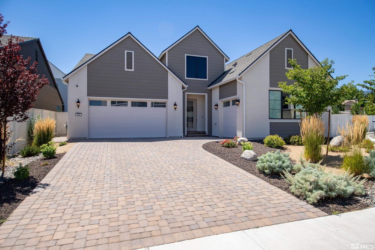 Foto principal - 724 W Pleasant Oak Trl